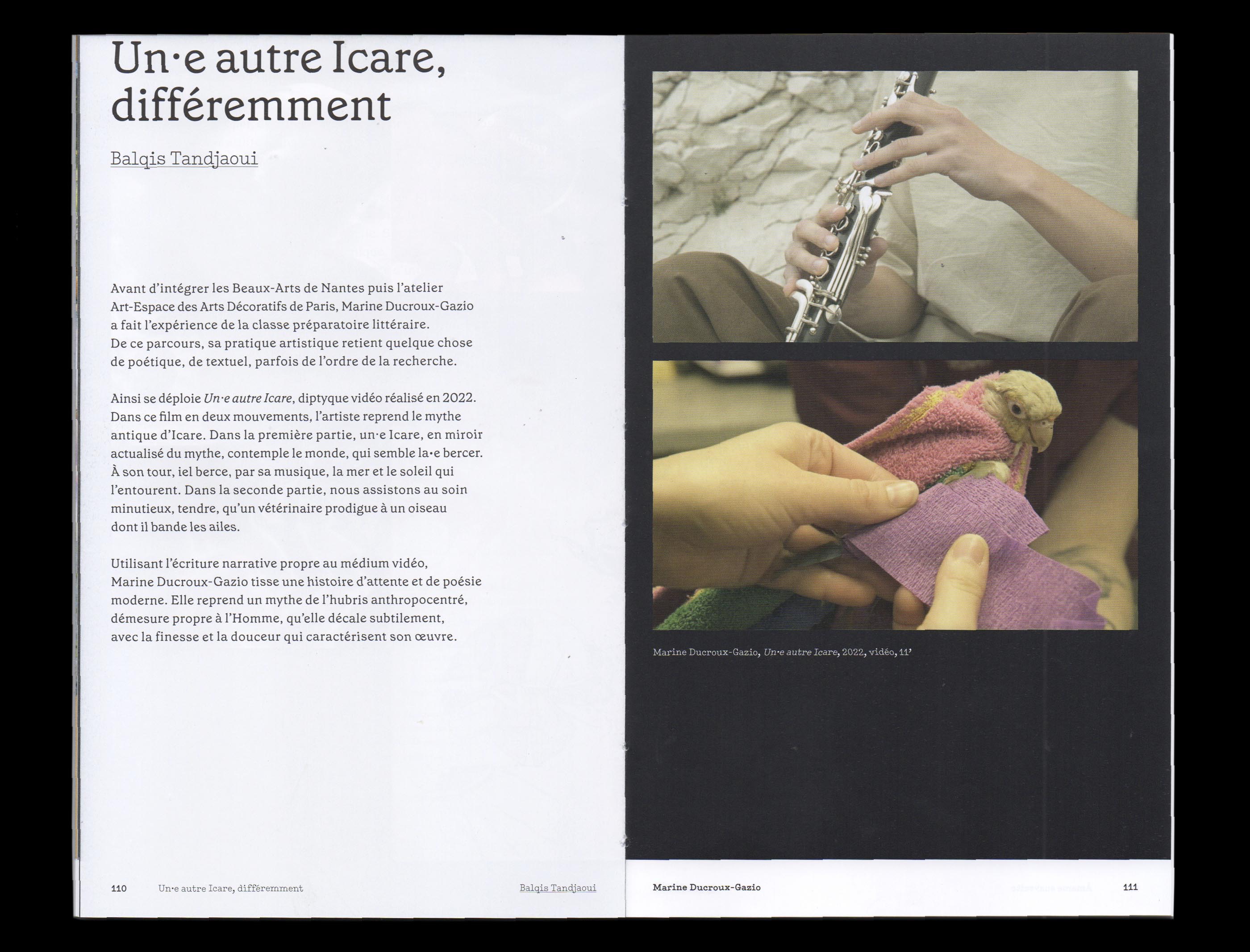 Double-page intérieure du catalogue de l'exposition