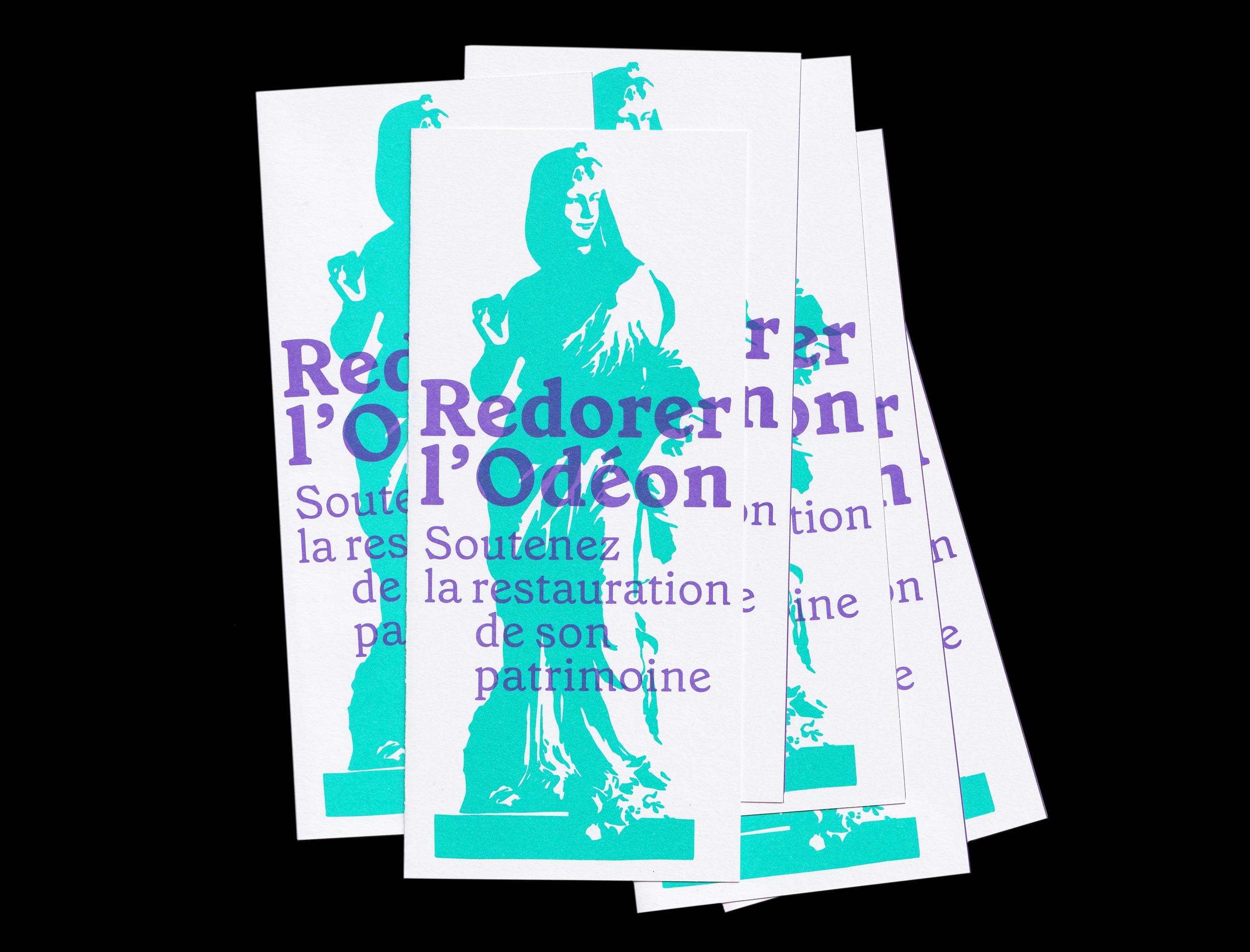 Vue des dépliants “Redorer l’Odéon”.